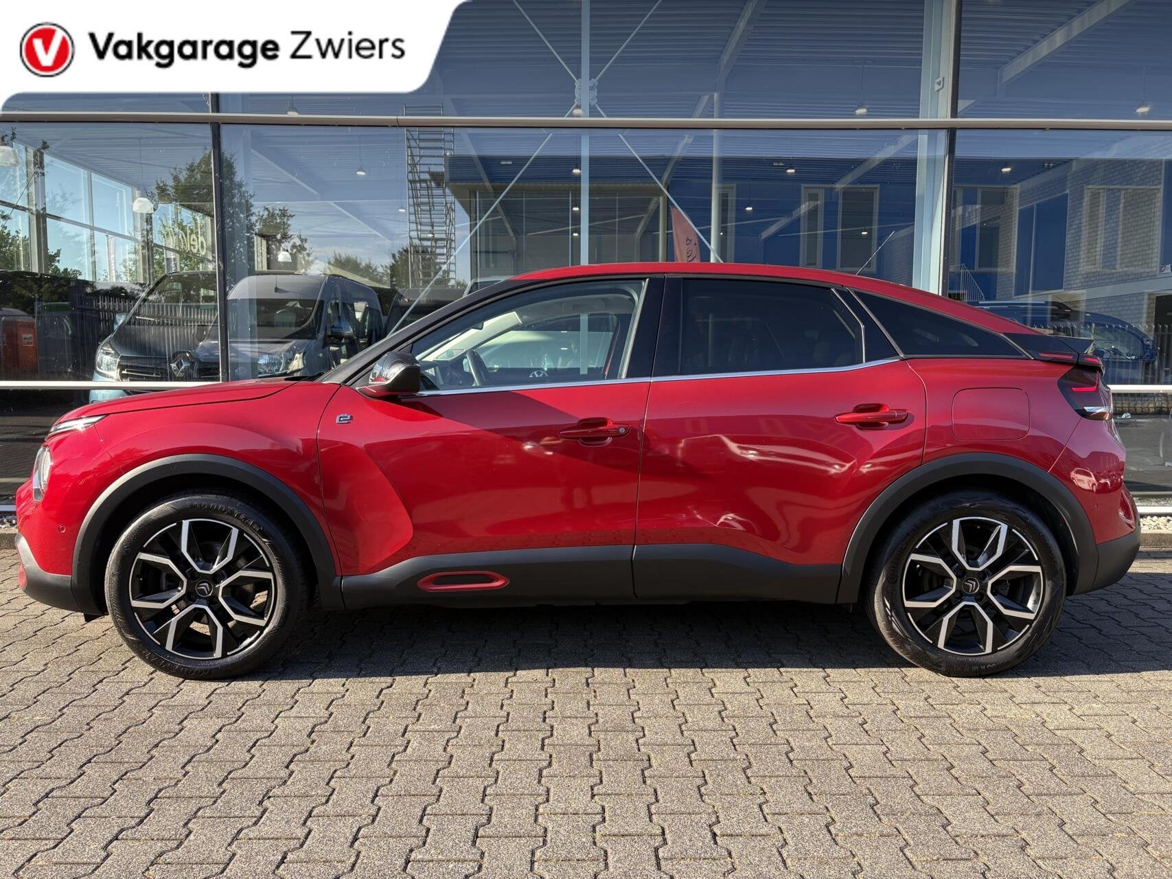 Citroen Ë-C4 Shine 50 kWh |SOH 86% Panoramadak| Apple Carpl, Auto's, 136 pk, Gebruikt, 357 km, Automatische klimaatregeling