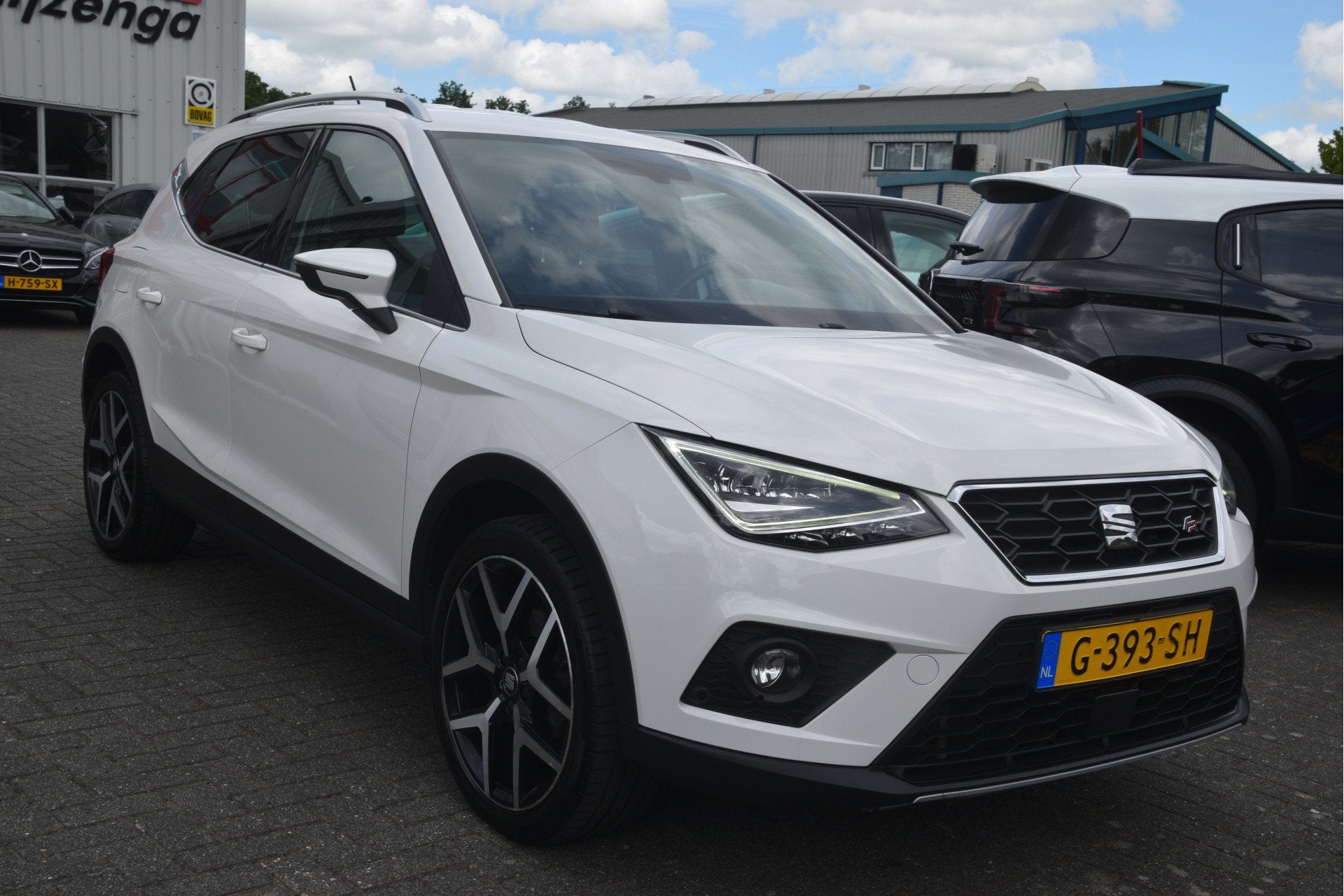 SEAT Arona 1.0 TSI FR Business Intense Carplay | LED | Camer, Voorwielaandrijving, Gebruikt, Met garantie (alle), Origineel Nederlands
