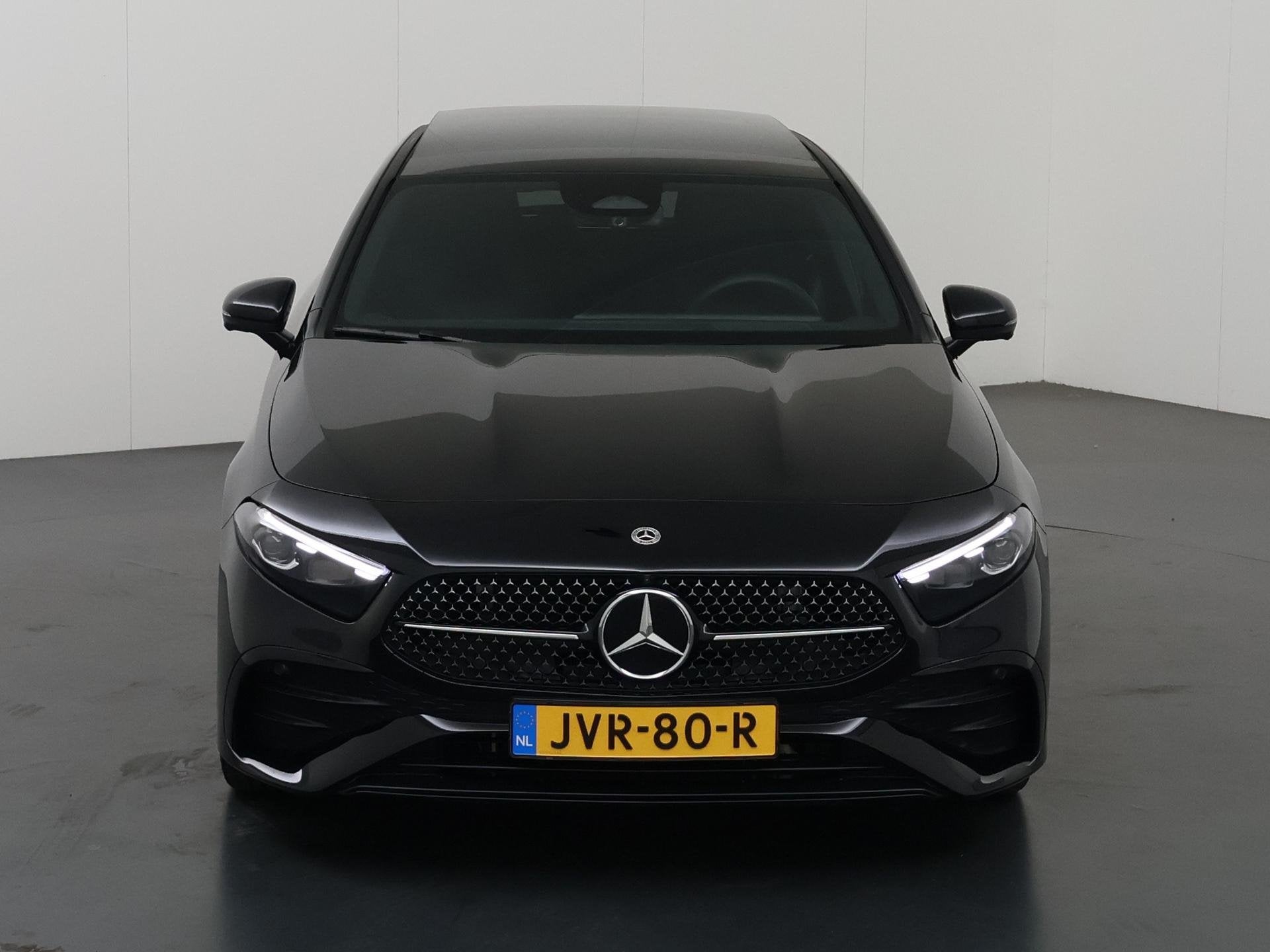 Mercedes-Benz A-Klasse 180 Business Solution AMG | Premium P, Auto's, Dealer onderhouden, 136 pk, Gebruikt, 4 cilinders
