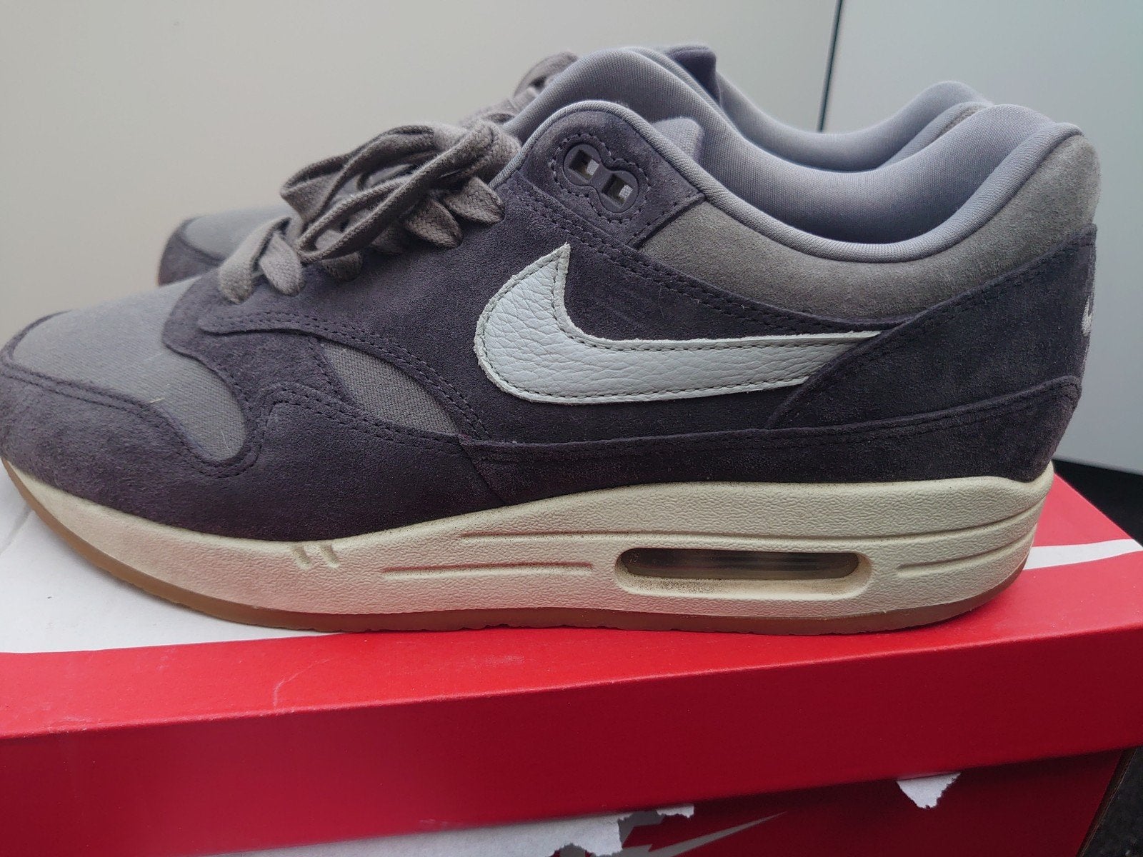 Nike Air Max 1 Crêpe Soft Grey - Maat 45, Overige kleuren, Nike, Ophalen of Verzenden, Sneakers of Gympen