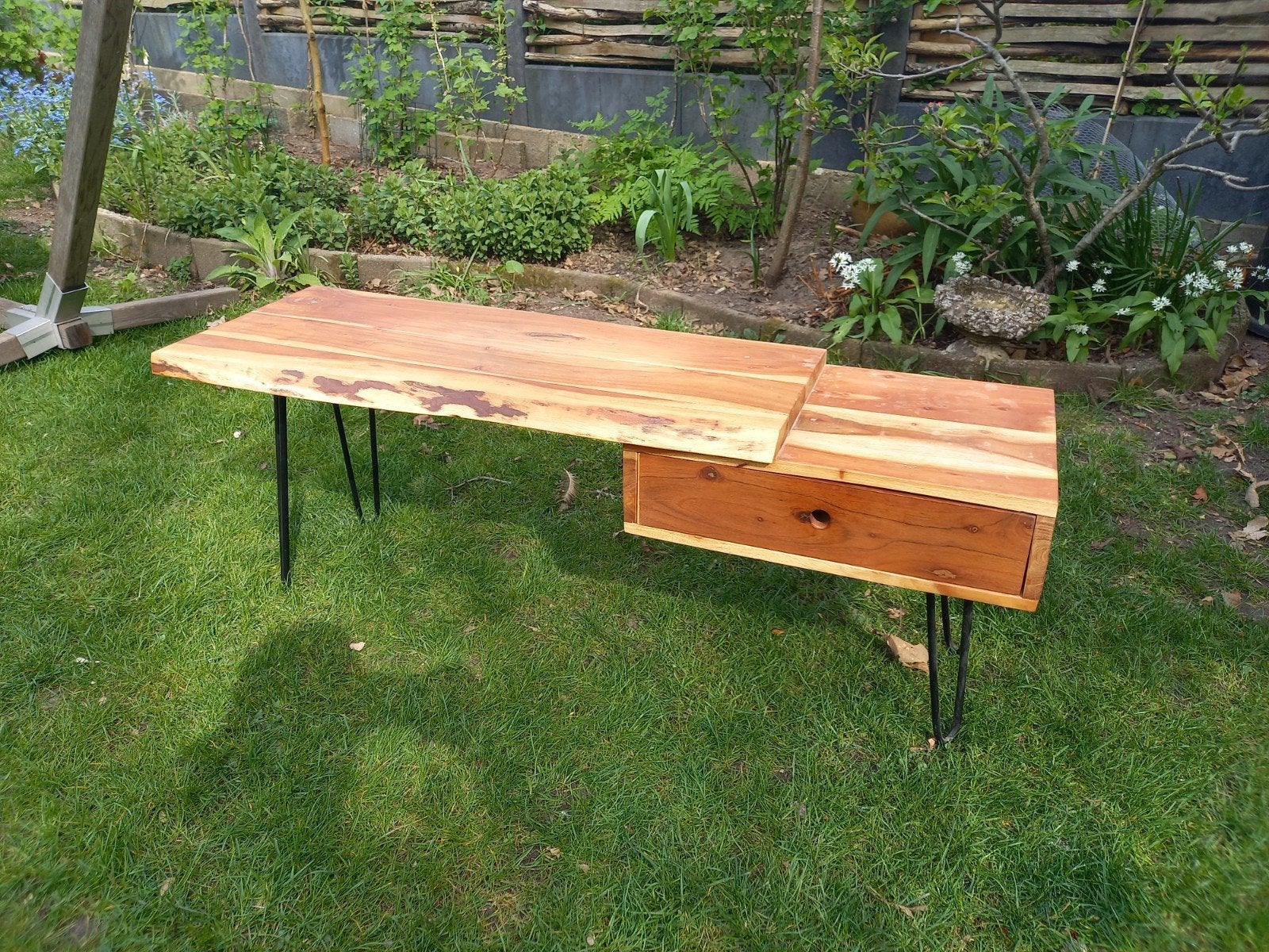 LUMZ Boomstam tv meubel, Ophalen, 25 tot 50 cm, 100 tot 150 cm, Minder dan 100 cm