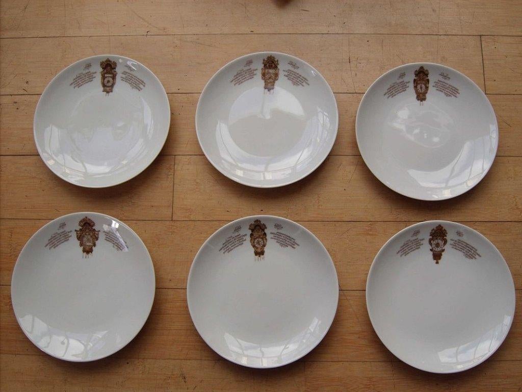 Set bordjes met afbeeldingen van stoelklokken, Nutricia, Ophalen of Verzenden