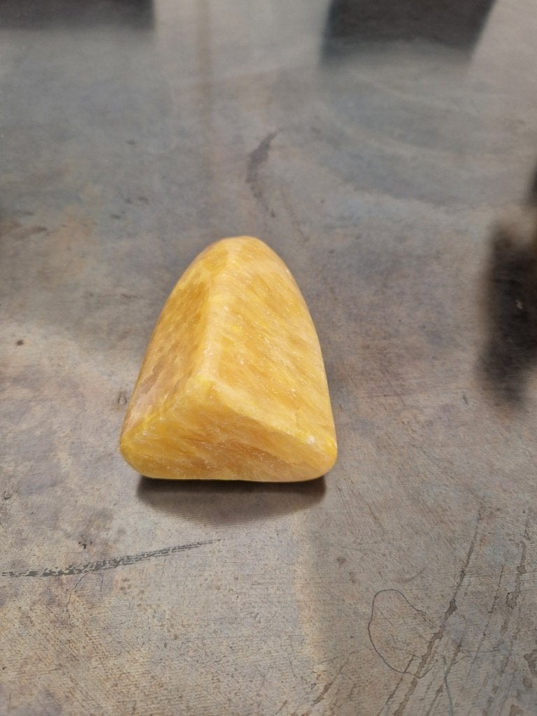 Stuk gele jade, Ophalen of Verzenden