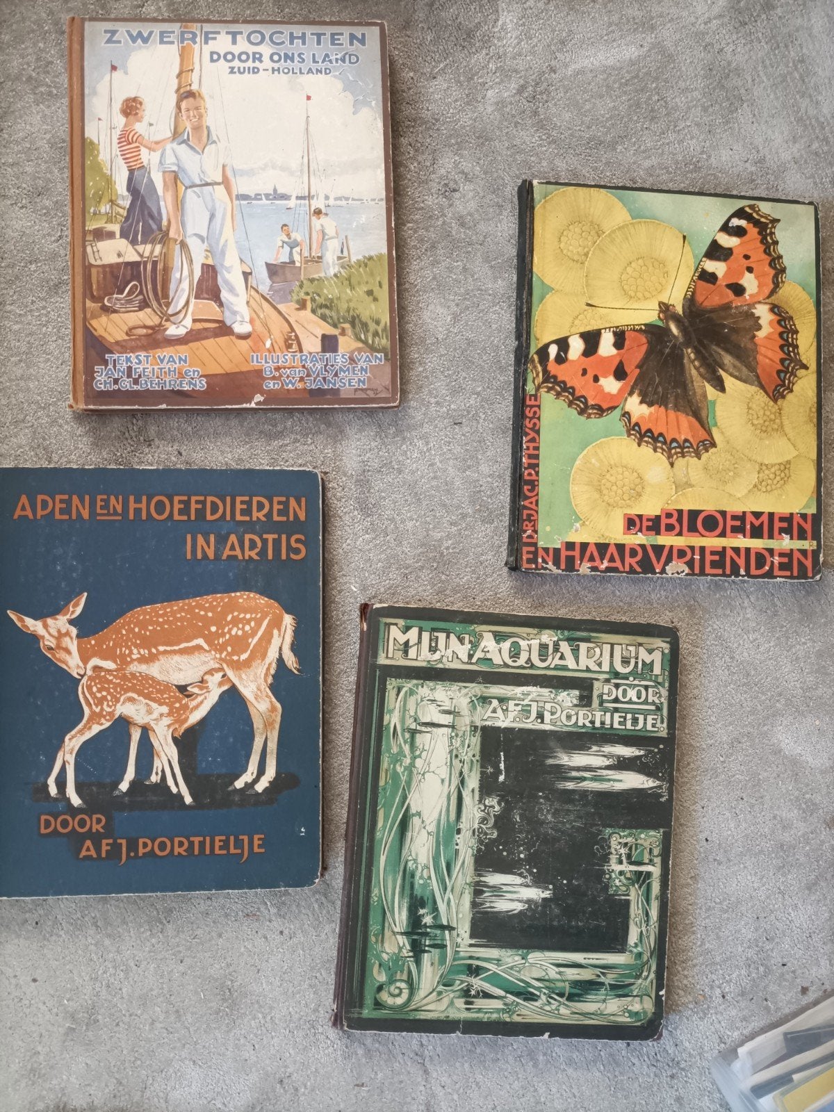 4 Vintage Plaatjesboeken: Verkade & Hille en Zoon, Boeken, Prentenboeken en Plaatjesalbums, Ophalen of Verzenden