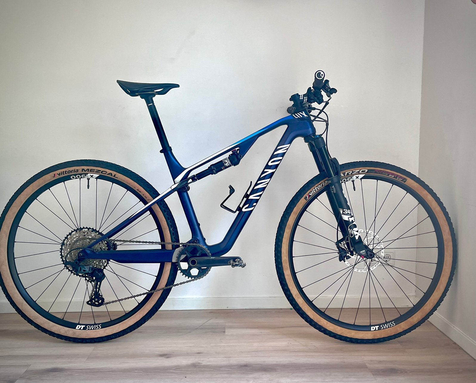 Canyon Lux CF 7 Team Alpecin-Fenix Maat M - Rijklaar, Fietsen en Brommers, Fietsen | Mountainbikes en ATB, Fully, Zo goed als nieuw