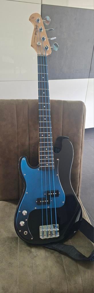 Harley Benton PB-Shorty BK Standard Series left handed, Muziek en Instrumenten, Snaarinstrumenten | Gitaren | Bas, Ophalen, Zo goed als nieuw
