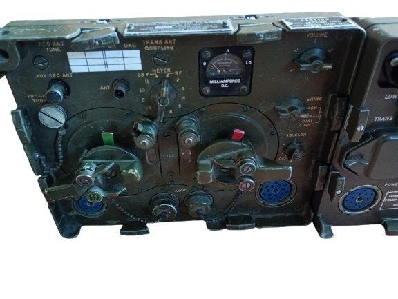 Amerikaanse willys jeep radio ( Vietnam periode ), Amerika, ., Ophalen of Verzenden, .