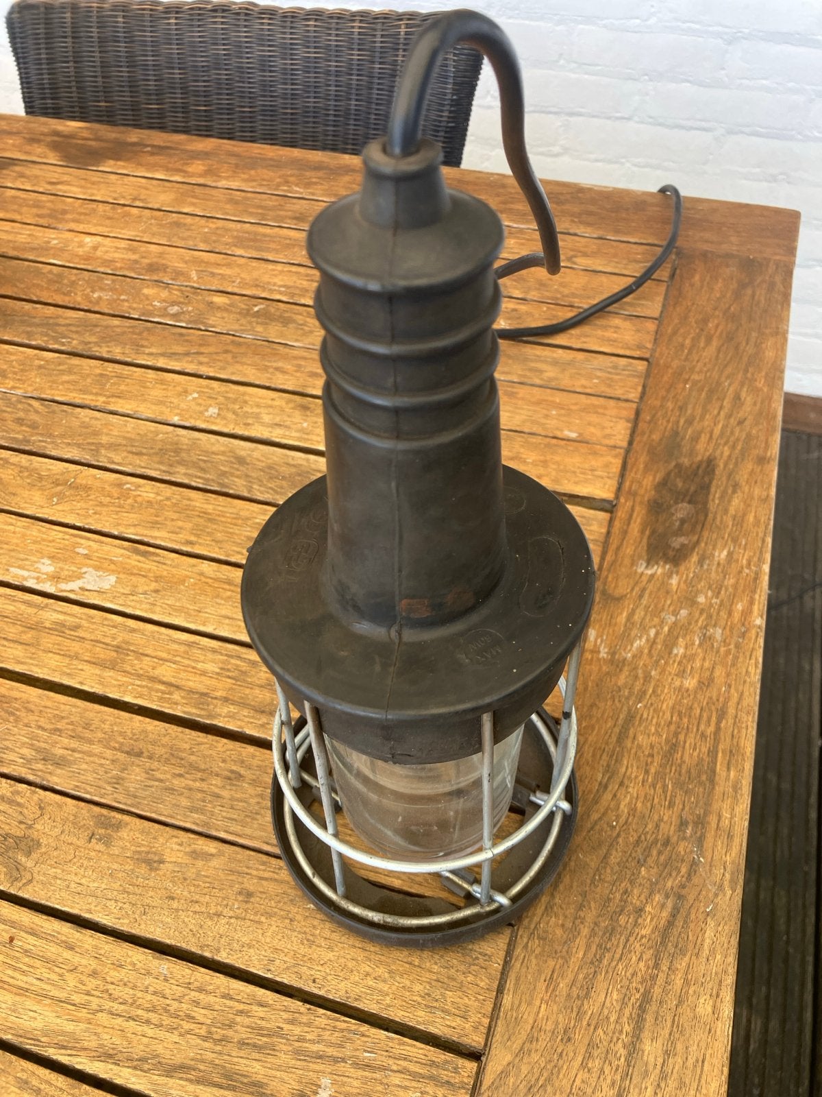 Robuuste werkplaatslamp / bouwlamp (max 60W), Antiek en Kunst, Ophalen of Verzenden