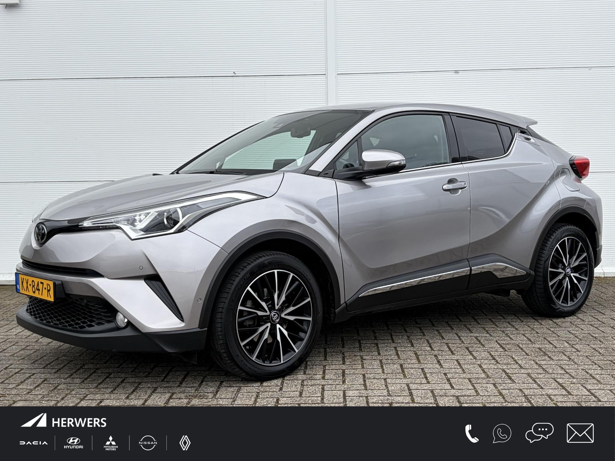 Toyota C-HR 1.2 First Edition / Trekhaak ( 1300 kg ) / Cruis, Auto's, Voorwielaandrijving, Gebruikt, Euro 6, Origineel Nederlands