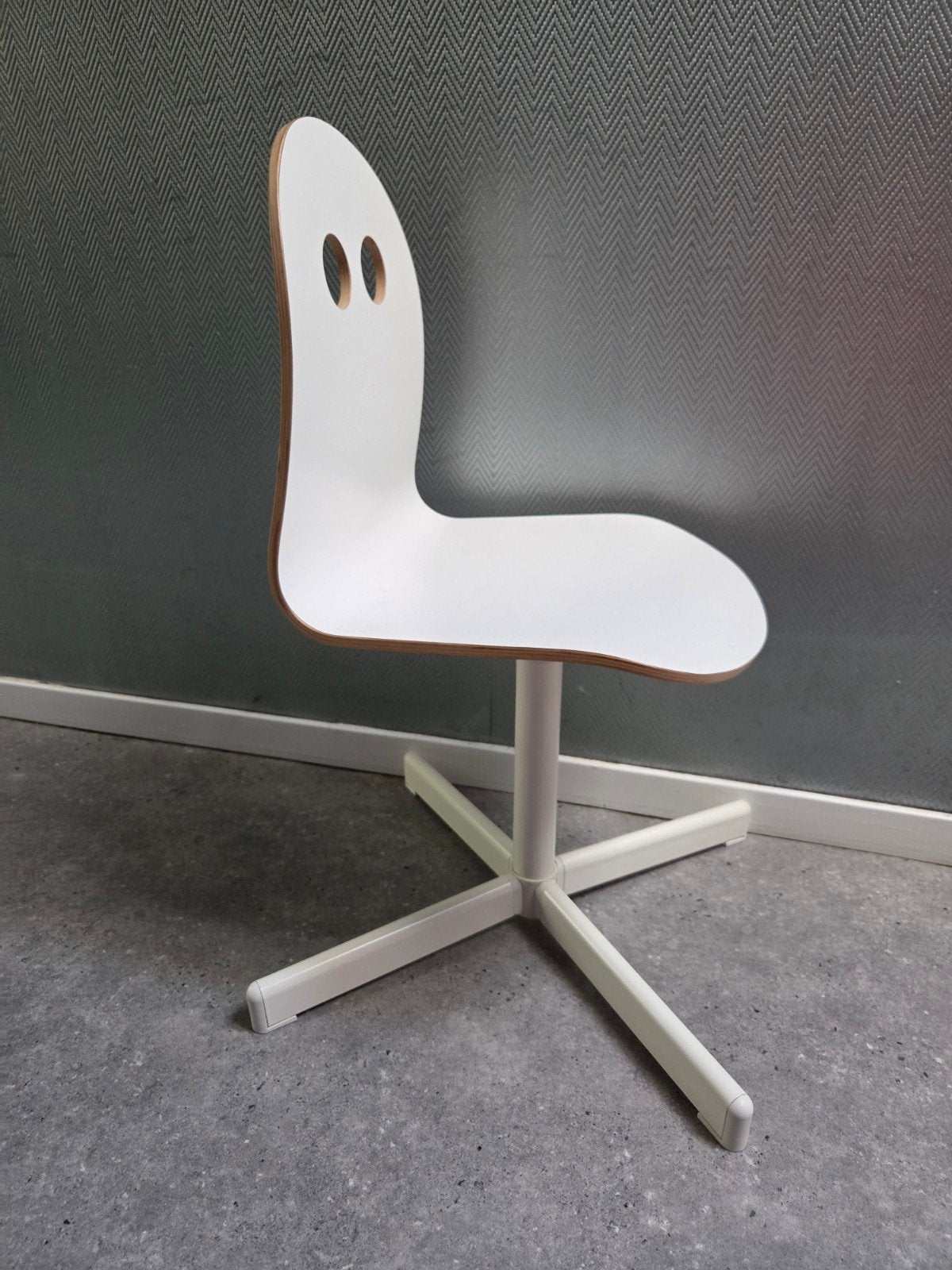 Witte kinderbureaustoel, Ophalen, Zo goed als nieuw, Wit