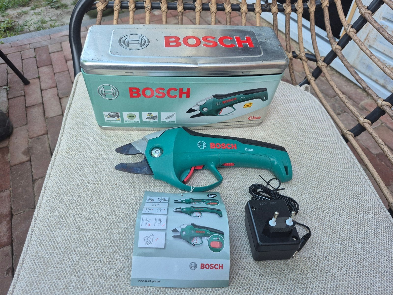 Bosch Ciso Accu Snoeischaar - Nieuw en Compleet, Tuin en Terras, Snoeischaren, Ophalen of Verzenden, Nieuw, Minder dan 20 mm, Bosch
