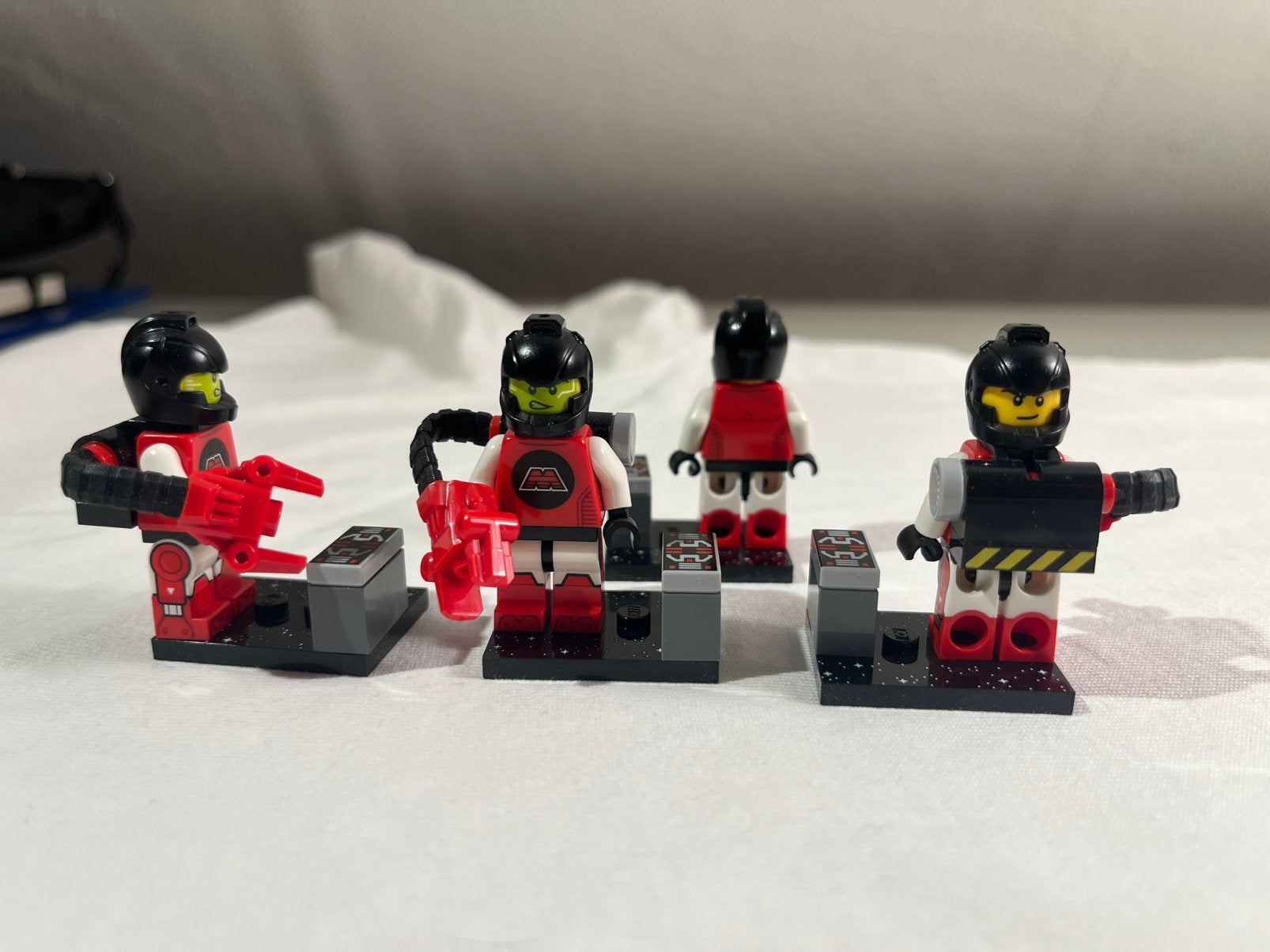 4x LEGO M-Tron Powerlifter minifiguur - serie 26, Lego, Ophalen of Verzenden, Zo goed als nieuw, Minifiguren serie