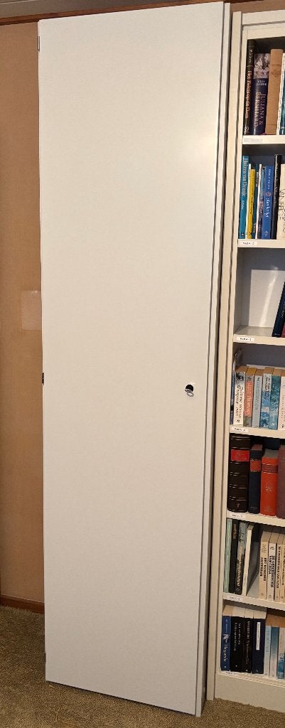 Witte afsluitbare Interlübke kast met legplanken, Ophalen, 50 tot 100 cm, Modern, 25 tot 50 cm