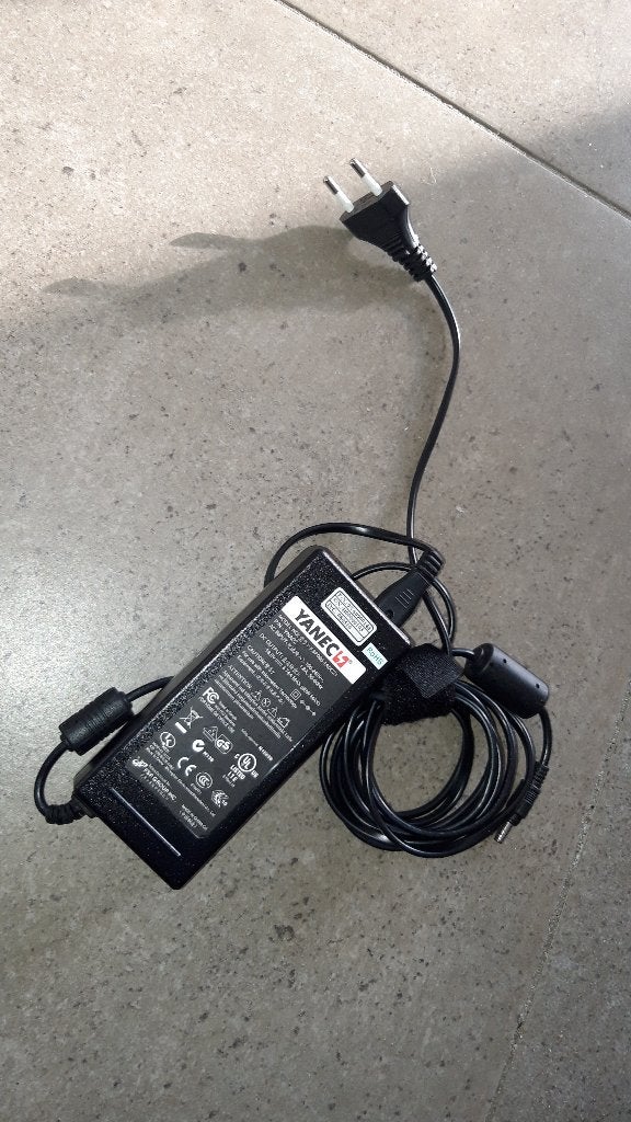 Laptop voedingen adapters opladers 2!, Ophalen of Verzenden, Zo goed als nieuw, Compaq