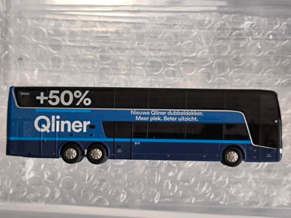 Qliner dubbeldekker bus model - Van Hool, Hobby en Vrije tijd, Modelauto's | 1:87, Verzenden