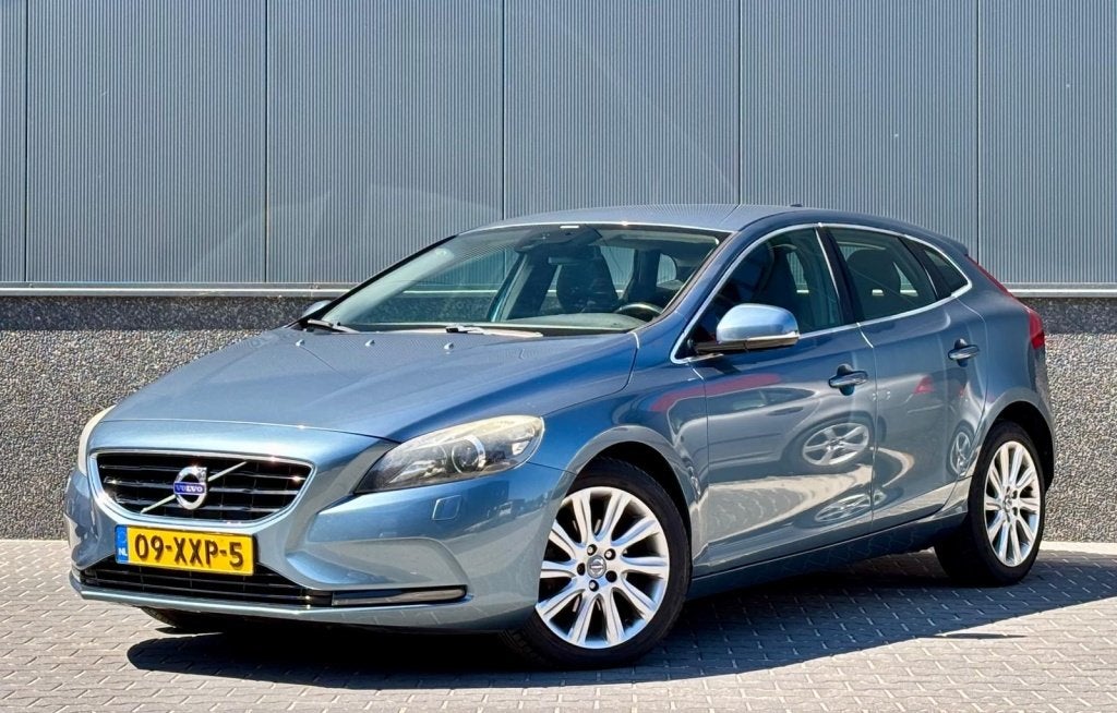 Volvo V40 1.6 D2 Momentum (bj 2012), Auto's, Volvo, Euro 5, 28 km/l, Gebruikt, 4 cilinders