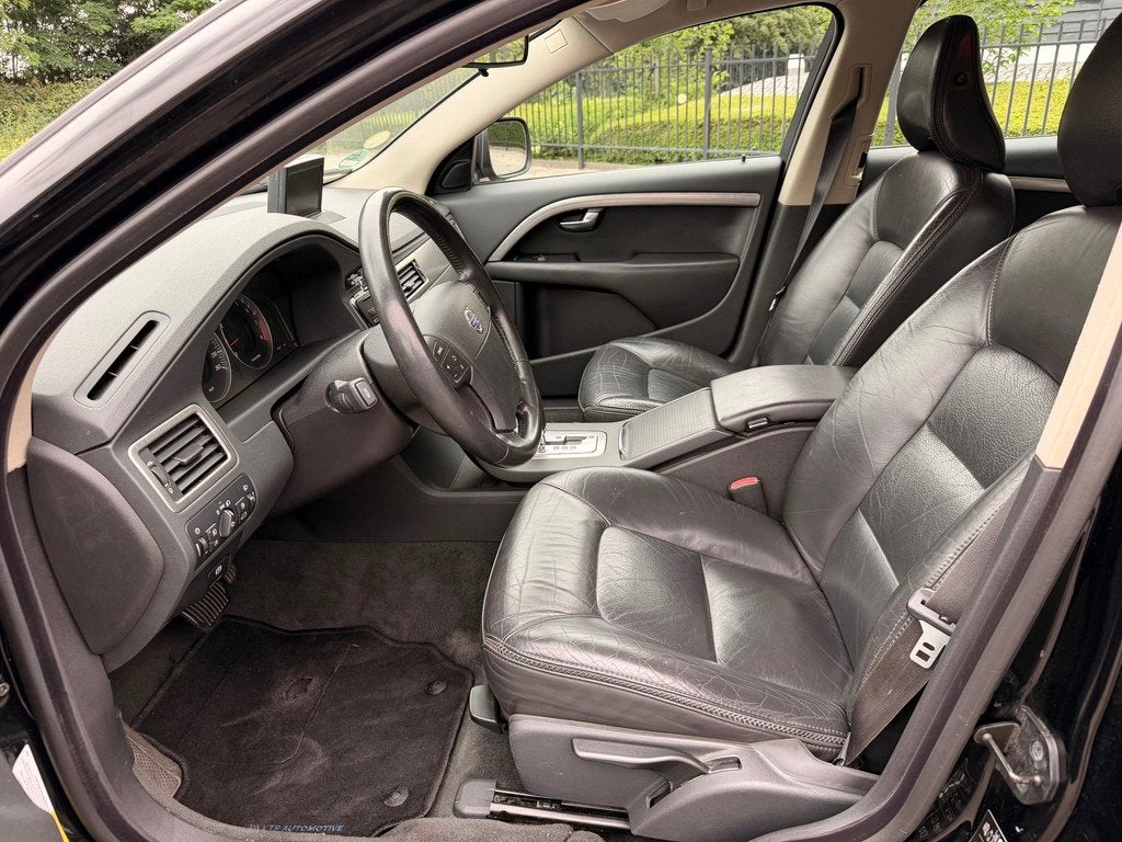 Volvo XC70 3.2 AWD KINETIC AUTOMAAT LEER NAVIGATIE TREKHAAK, Auto's, Volvo, Automaat, 238 pk, Zwart, XC70