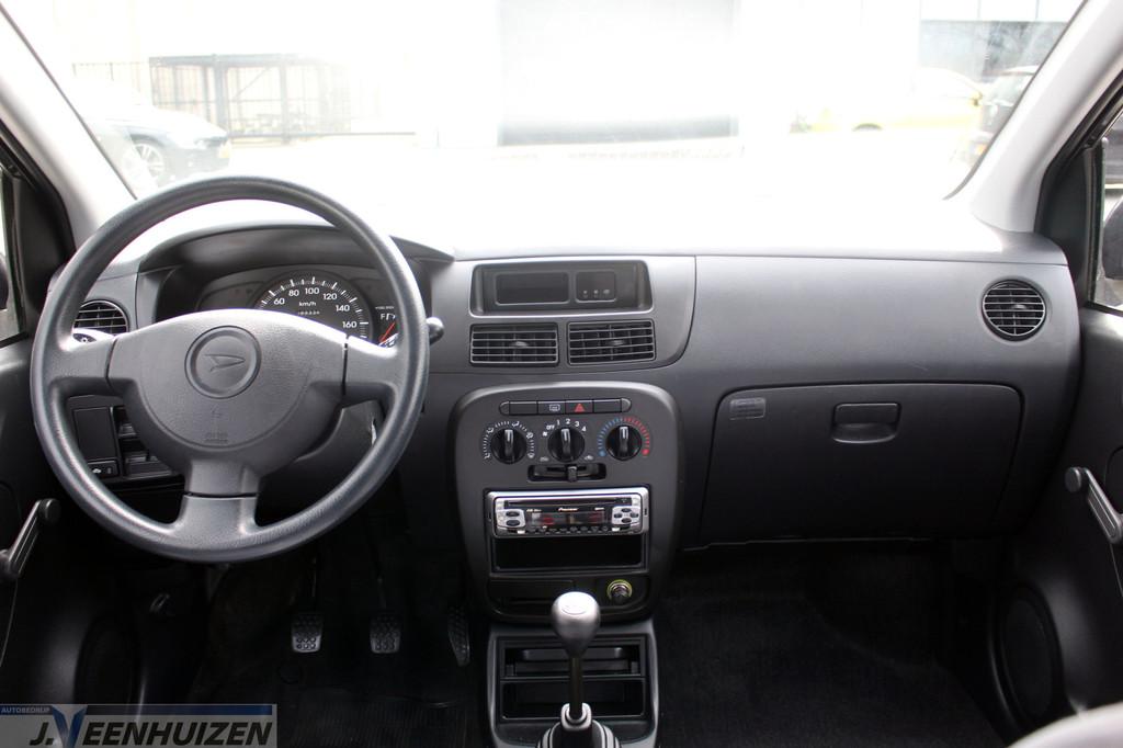 Daihatsu Cuore 1.0-12V Tokyo | Nieuwe APK | Zuinig, Auto's, Stof, 18 €/maand, Zwart, Origineel Nederlands