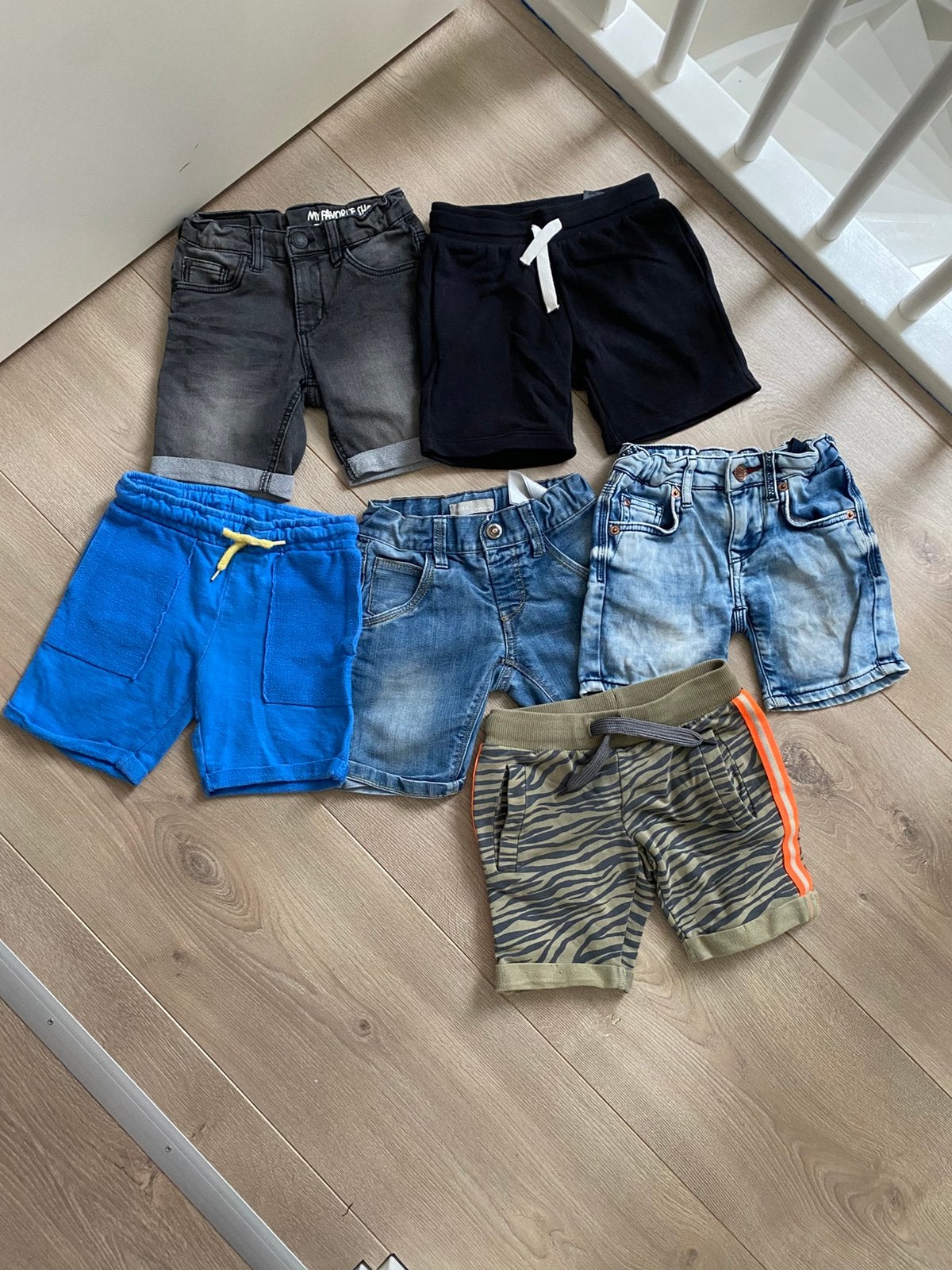 6 korte broeken maat 104, Ophalen of Verzenden, Gebruikt, Jongen, Broek