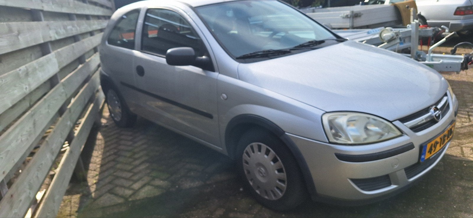 Opel Corsa 1.2 16V Twinport 3D 2006 Grijs, Voorwielaandrijving, 450 kg, 31 €/maand, 4 cilinders