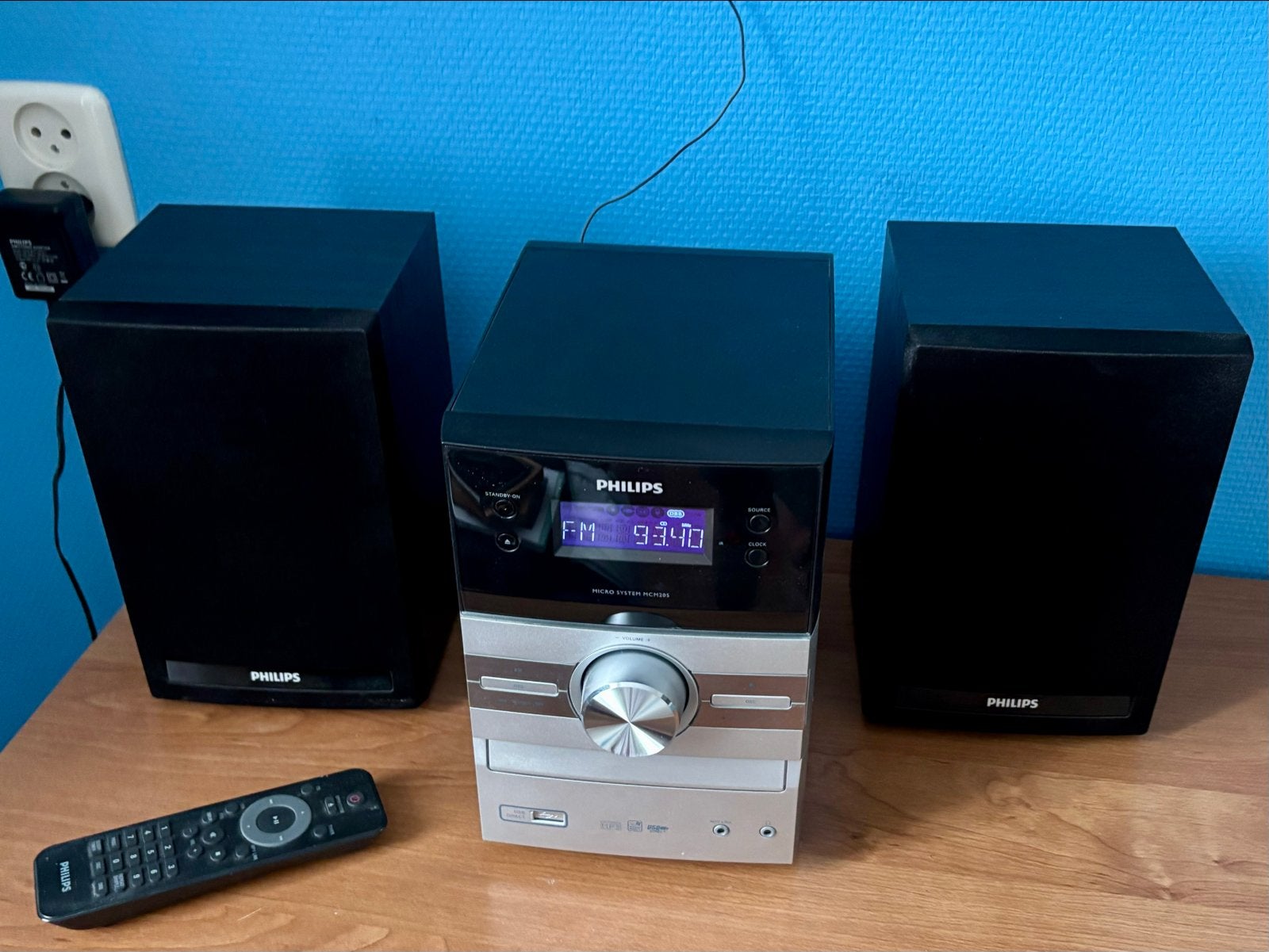 Philips Microset MCM205/12 met CD, Radio, USB en MP3-aanslui, Ophalen, Philips, Gebruikt, Microset