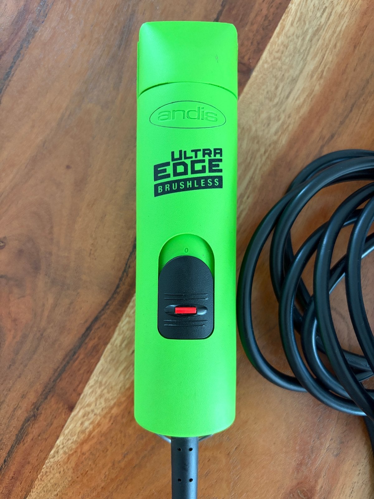 Andis Ultra Edge tondeuse met skiptooth speciaal voor doodle, Ophalen of Verzenden, Zo goed als nieuw, Tondeuse