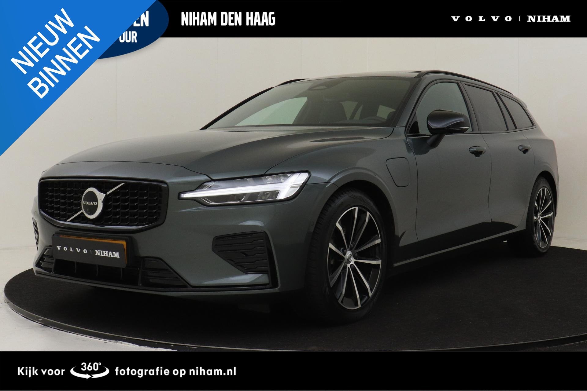 Volvo V60 T8 PLUG-IN HYBRID AWD PLUS DARK -PANO.DAK|HARMAN/K