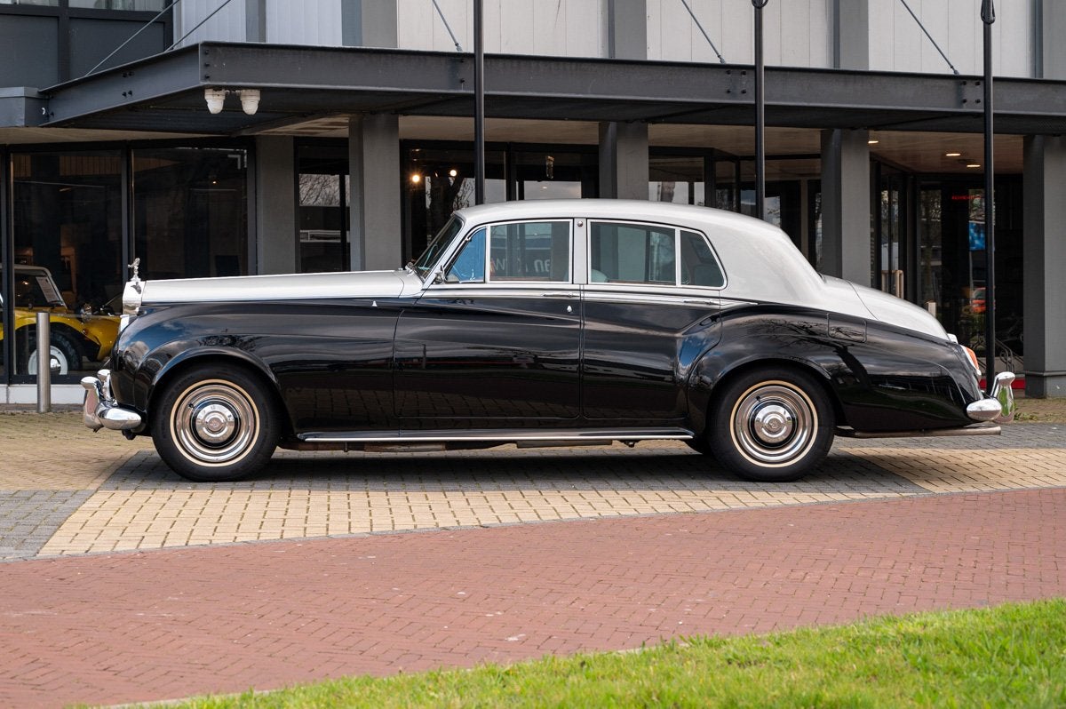 Rolls-Royce Silver Cloud II (bj 1962, automaat), Auto's, Rolls-Royce, Gebruikt, 8 cilinders, Overige kleuren, Leder