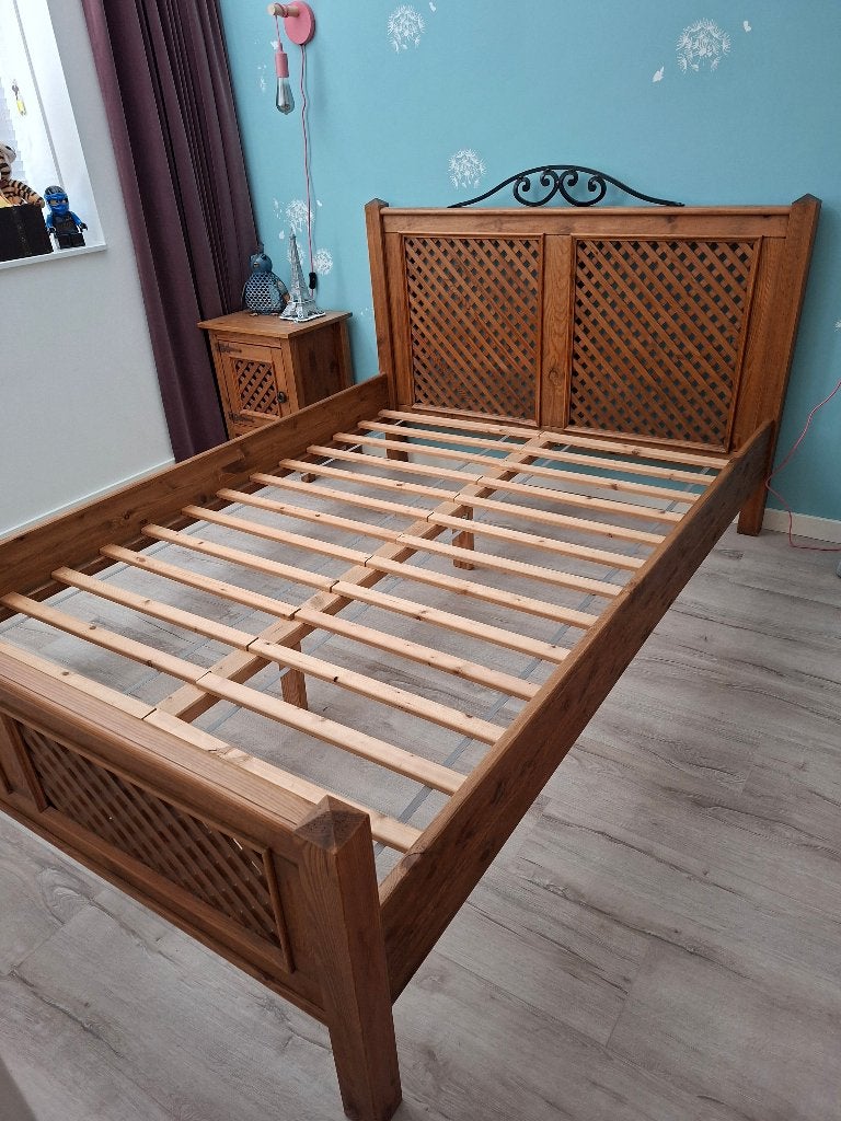Bed frame (Mexicaans Grenen) - Matrasmaat  140x200cm, Huis en Inrichting, Slaapkamer | Bedden, Ophalen, 140 cm, Zo goed als nieuw