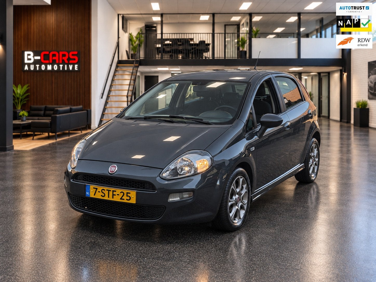 Fiat Punto Evo 0.9 TwinAir Airco|Cruisec|Navi|Pdc, Voorwielaandrijving, Euro 5, 86 pk, Gebruikt
