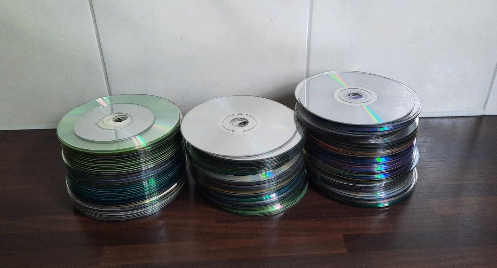 Veel oude dvd's/cd's om mee te knutselen
- 186 stuks!, Hobby en Vrije tijd, Knutselen, Zilver, Overige thema's, Ophalen of Verzenden