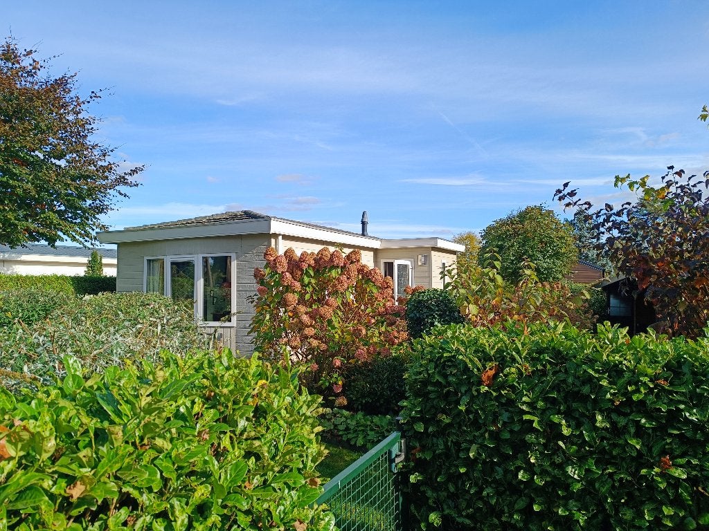 T.K mooi chalet  Inc. meubilair en inventaris op de  Veluwe!, Caravans en Kamperen, Stacaravans, Tot en met 4
