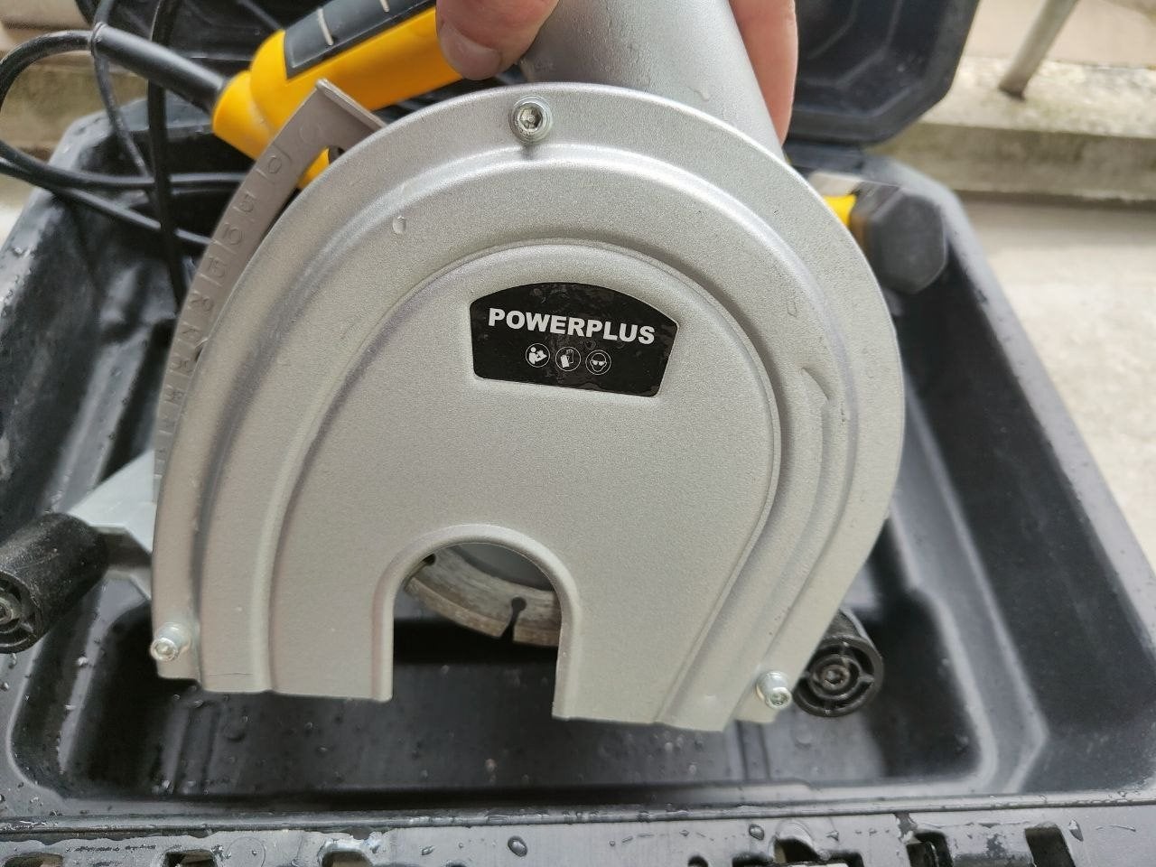 Powerplus 1800W Muurfrees / Sleuvenfrees, Ophalen of Verzenden, Zo goed als nieuw