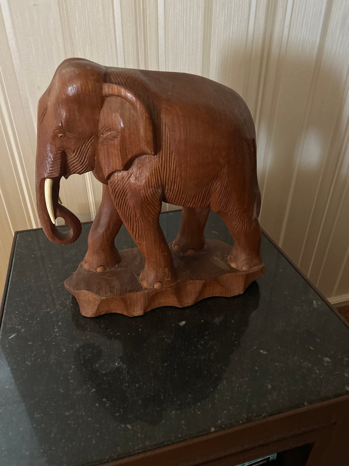 Houten olifant beeldje - Handgesneden decoratie, Ophalen