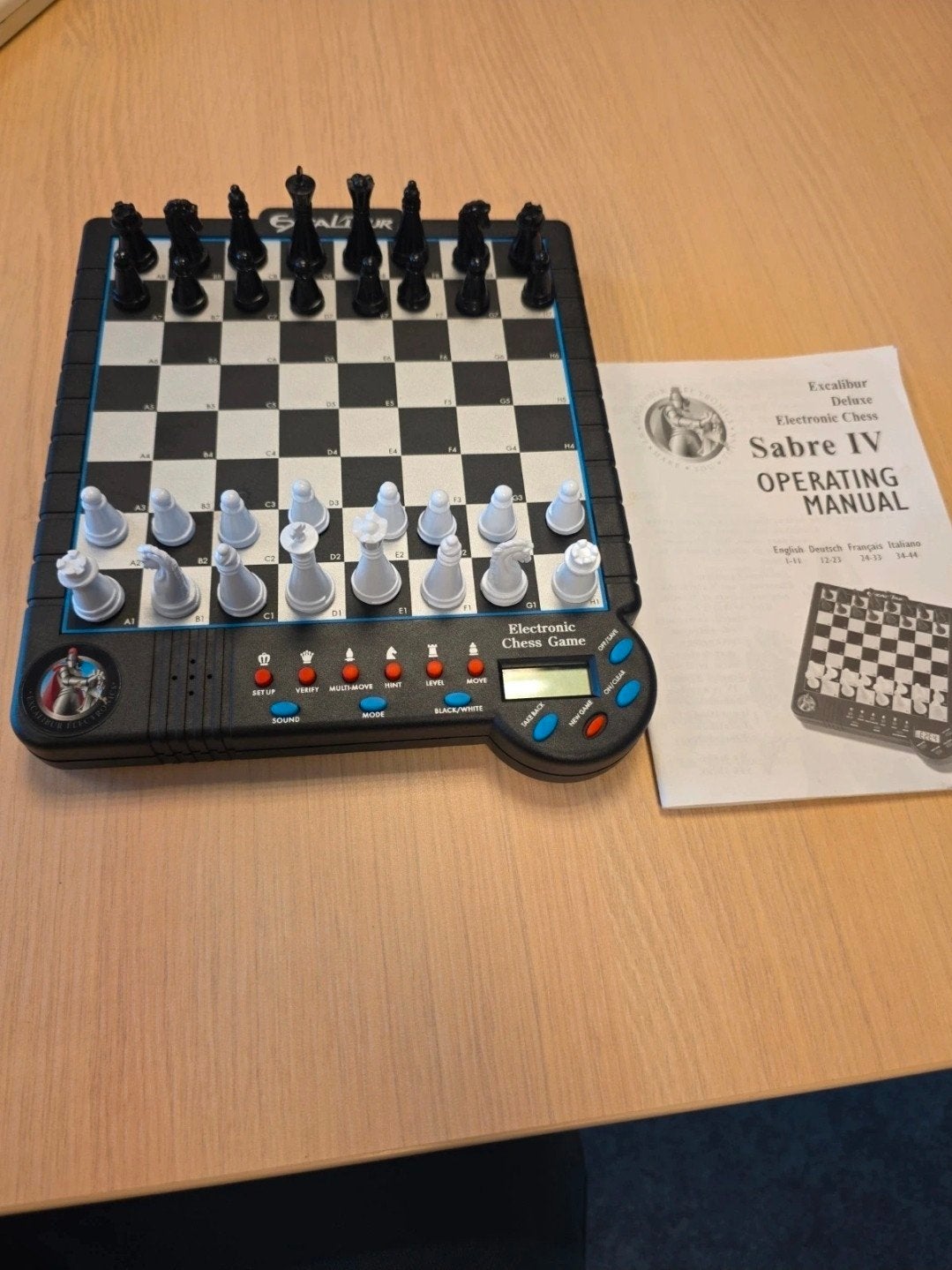Excalibur Sabre IV Elektronisch Schaakspel, Excalibur Electronics, Een of twee spelers, Ophalen of Verzenden, Zo goed als nieuw