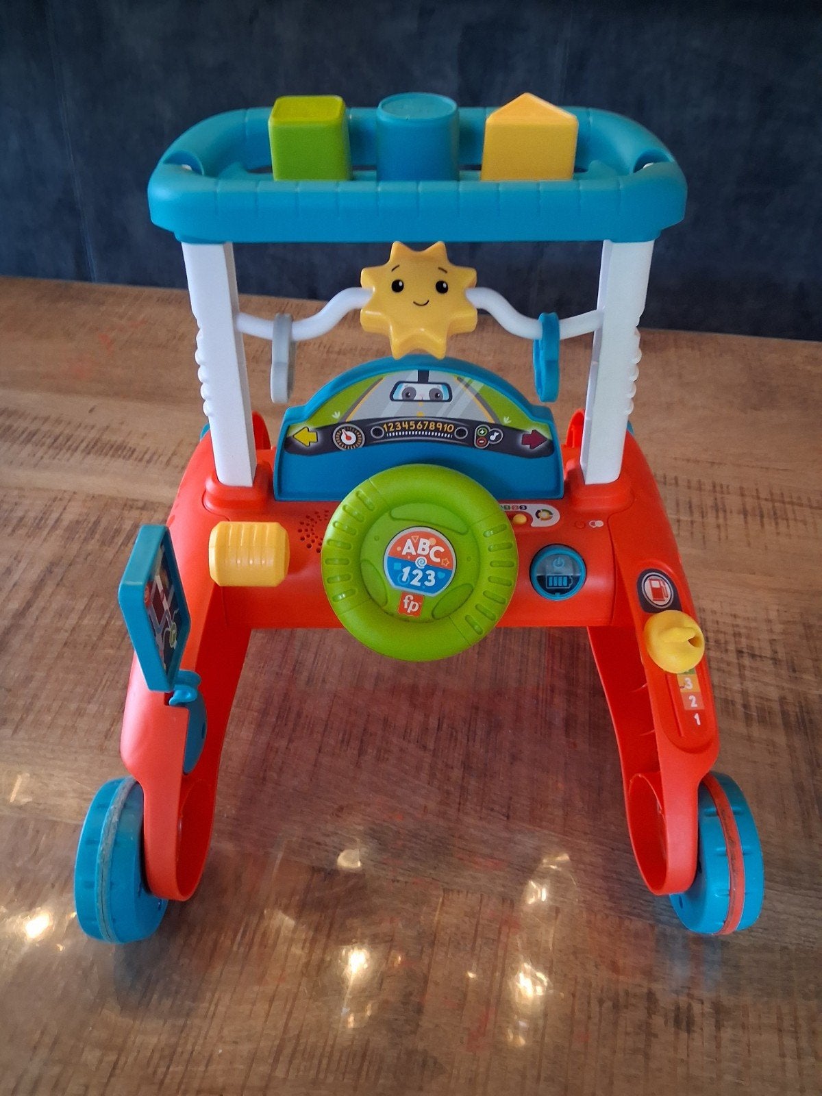 Fisher-Price Loopauto/Babywalker met Geluid, Ophalen, Zo goed als nieuw, Met geluid