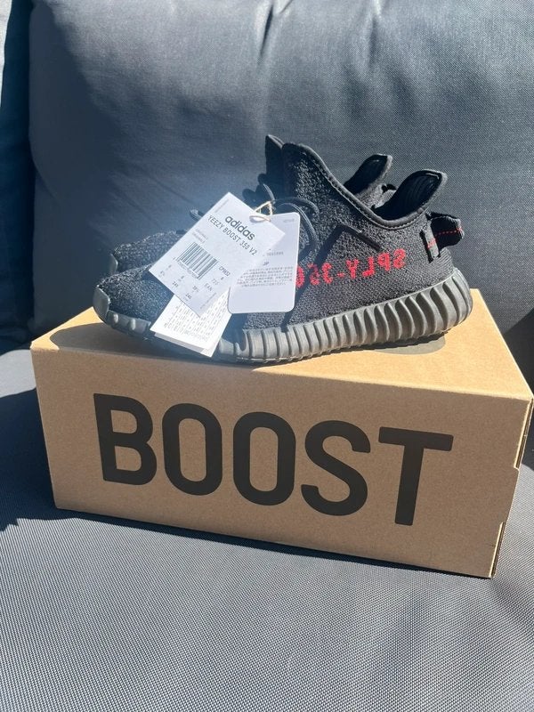Yeezy Boost 350 V2 Black/Red – Maat 39 1/3, Ophalen, Zwart, Sneakers of Gympen, Adidas Yeezy