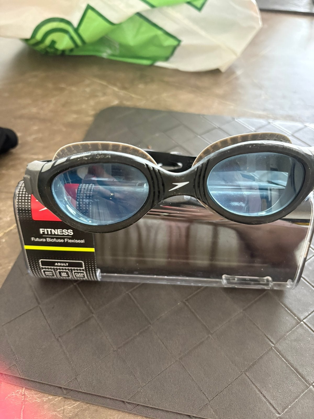 Speedo zwembril kan verstellen, Sport en Fitness, Ophalen of Verzenden, Zo goed als nieuw