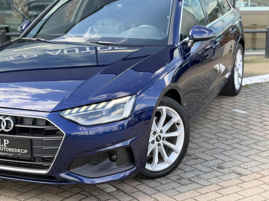 Audi A4 Avant 35 TFSI Advanced Edition Automaat 1eEig Dealer, Gebruikt, Zwart, 4 cilinders, Blauw