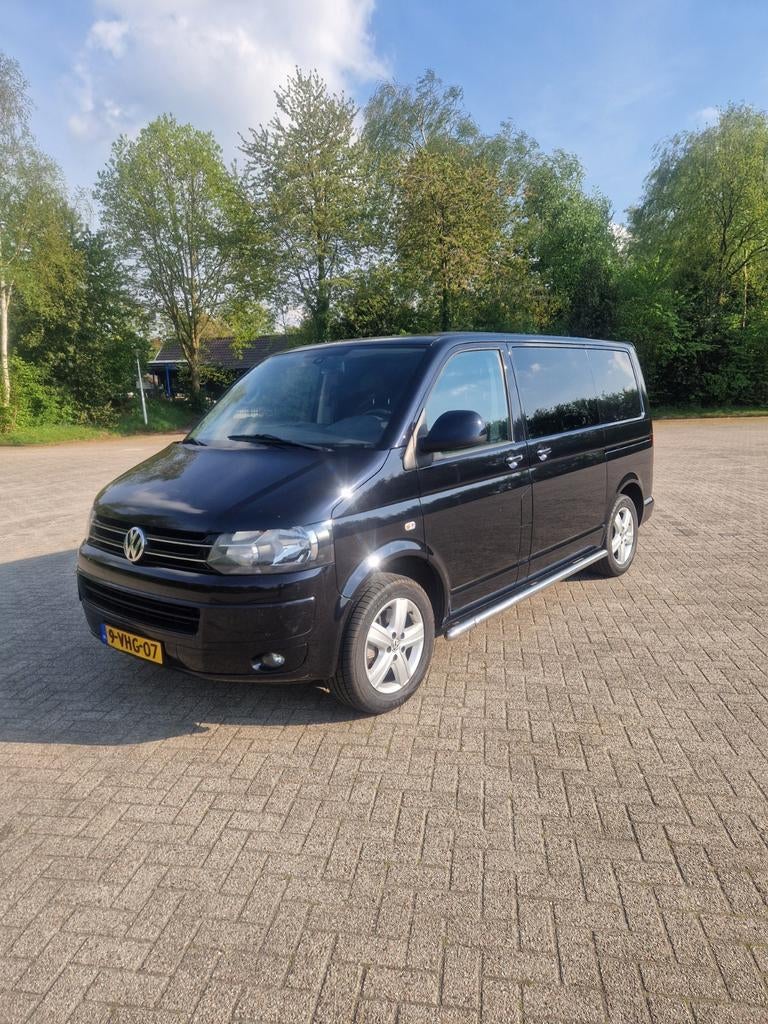 ##  TRANSPORTER 2.0TDI BJ 2010 DUBBELE CABINE VOL LEER  ###, Auto's, Voorwielaandrijving, Zwart, 4 cilinders, 2500 kg
