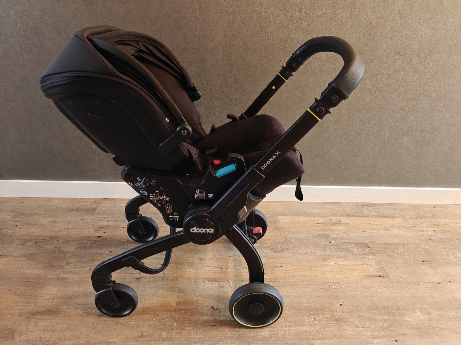 Doona X met isofix base, Ophalen, Gebruikt, Overige merken, Verstelbare rugleuning