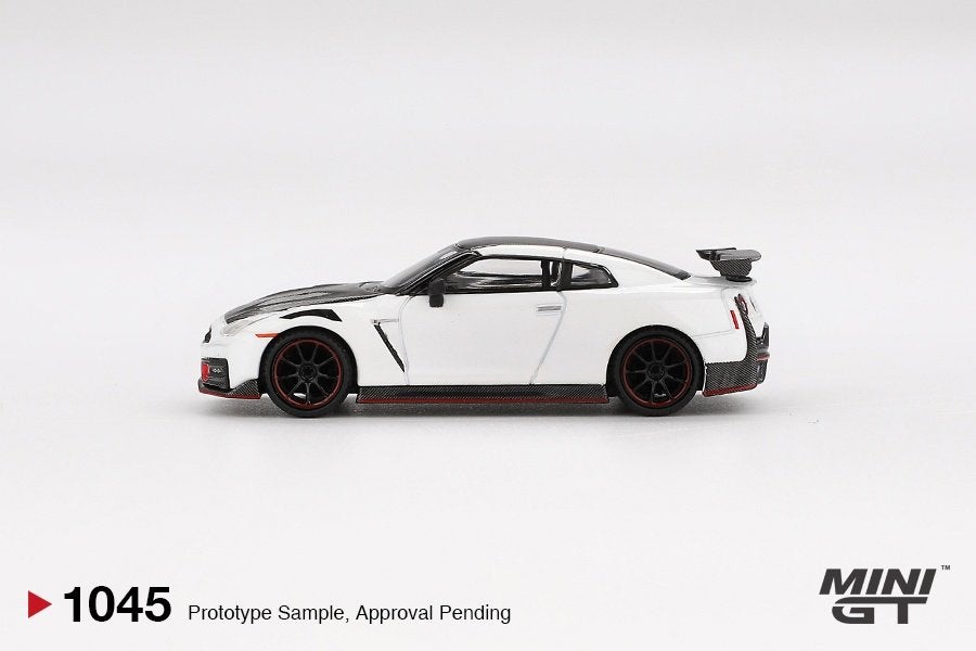 Mini GT 1:64 Nissan GTR (35) Nismo Brilliant white Pearl, -, Nieuw, Ophalen of Verzenden, -