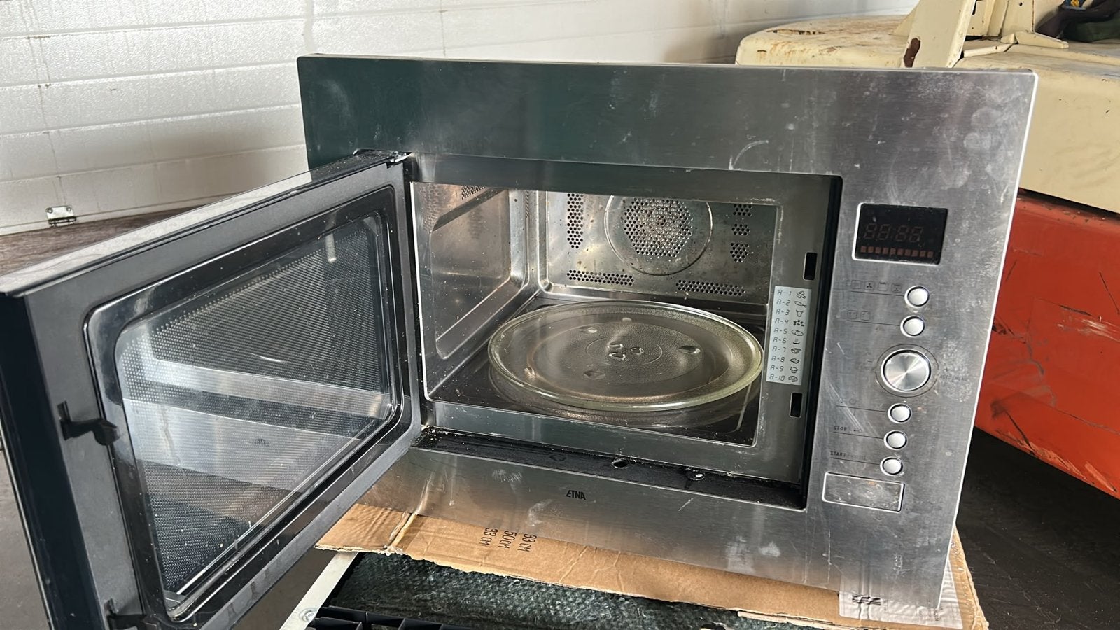 Etna combi oven: magnetron en hetelucht oven, Witgoed en Apparatuur, Ophalen, Combimagnetron, Gebruikt, Grill