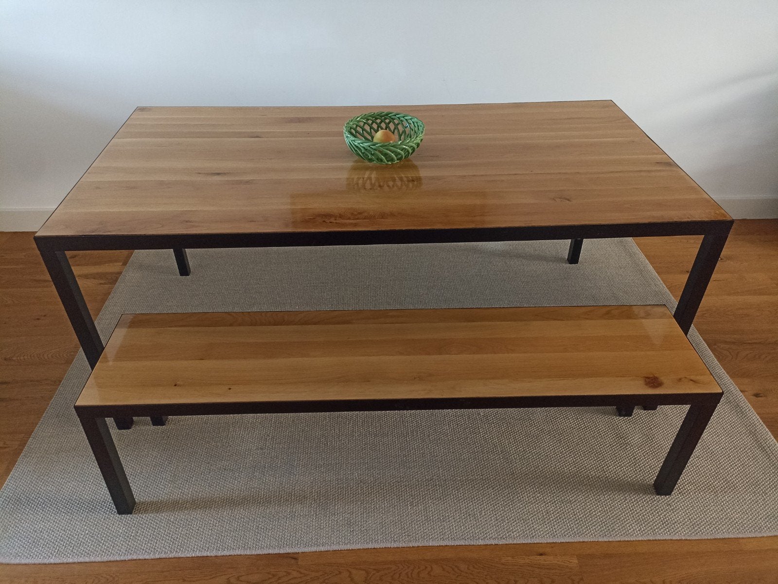 Eikenhouten eettafel met bankje, industrieel design, 50 tot 100 cm, 150 tot 200 cm, Ophalen of Verzenden, Zo goed als nieuw