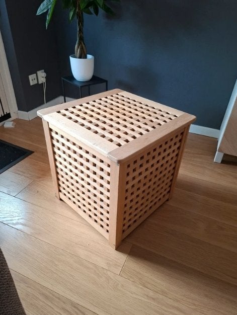 Ikea HOL bijzettafeltje / opberger Acacia 50x50cm., Minder dan 55 cm, Gebruikt, Vierkant, Hout
