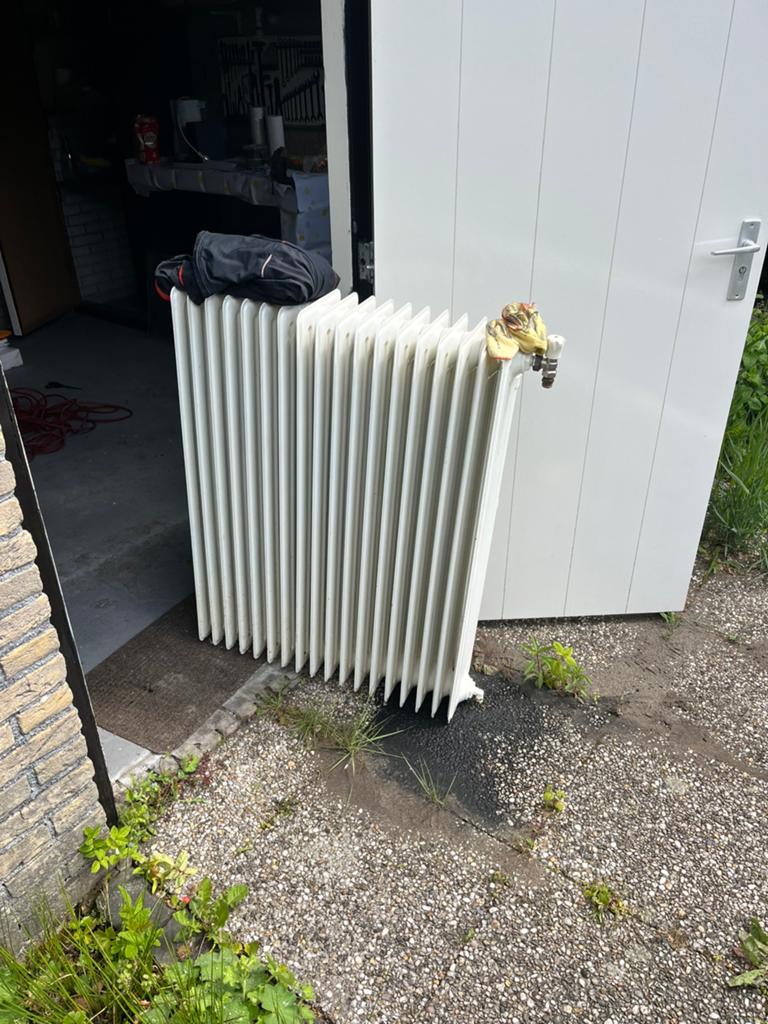 Radiator, Doe-het-zelf en Verbouw, Verwarming en Radiatoren, Ophalen, 60 tot 150 cm, Radiator, 80 cm of meer