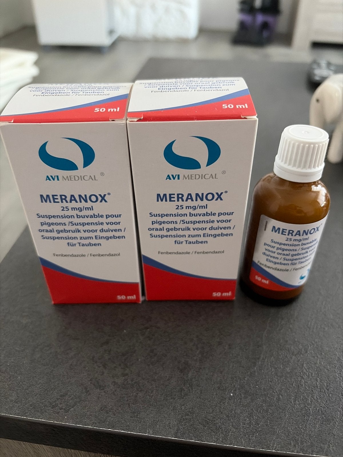 2 nieuwe flesjes meranox/panacur en een half aangebroken, Vrouwelijk, Overige soorten