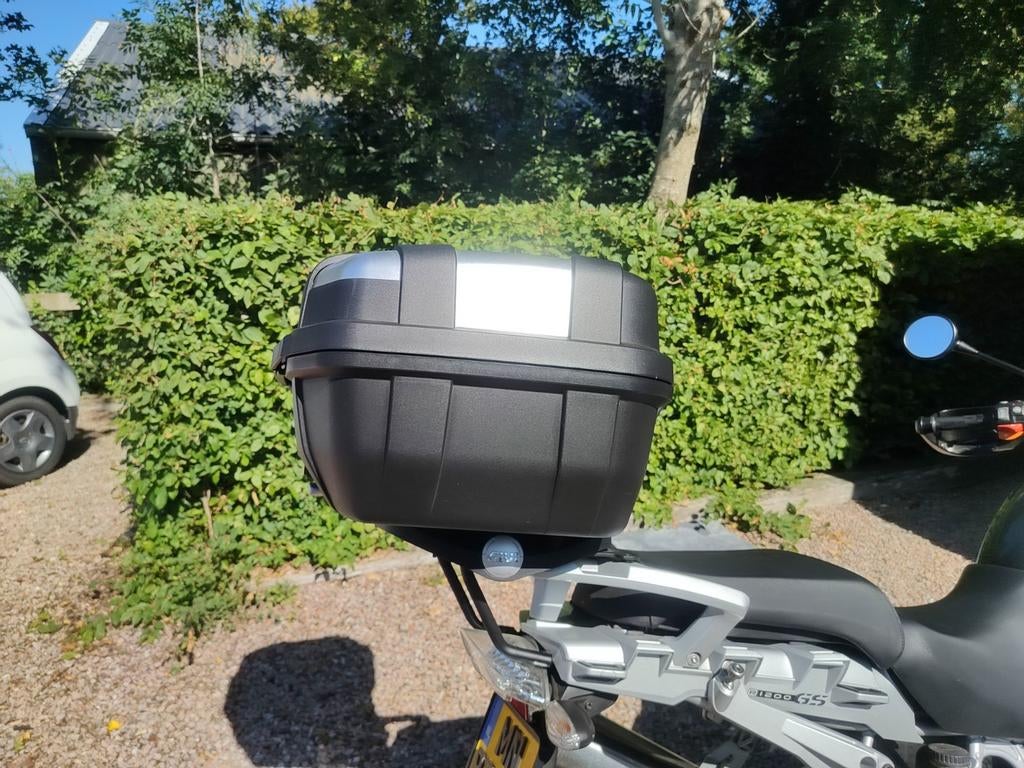 Givi Trekker 52L Topkoffer - Zo goed als nieuw, Motoren, Accessoires | Koffers en Tassen, Ophalen, Zo goed als nieuw