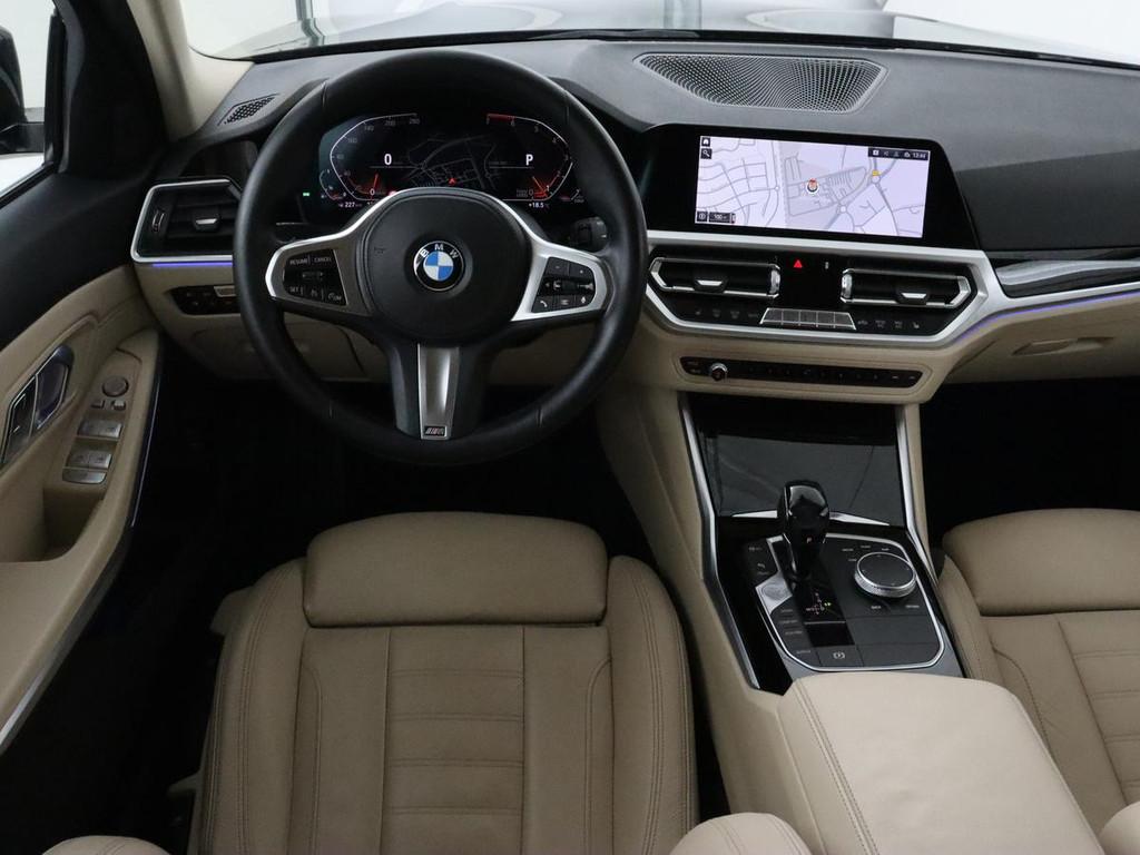 BMW 3-serie 330i High Executive | Panoramadak | Sport Line |, Auto's, BMW, Automaat, 1998 cc, Achterwielaandrijving, Gebruikt