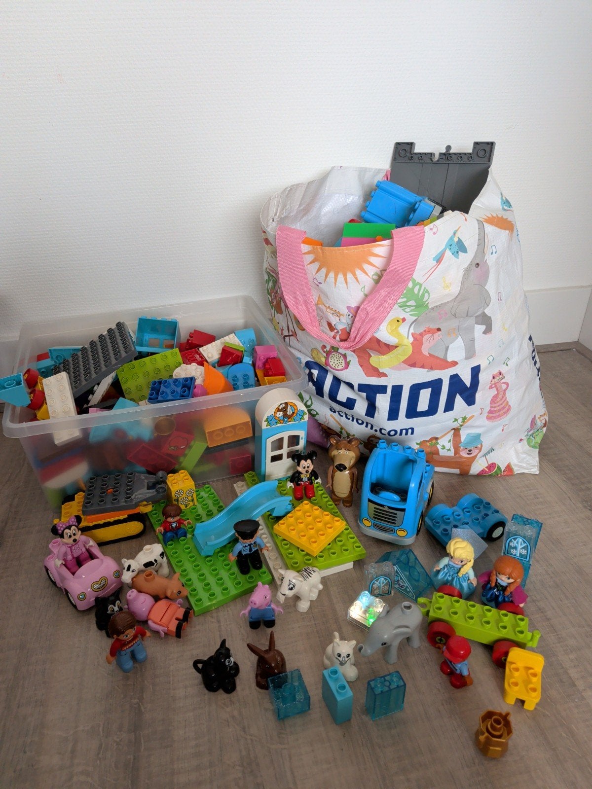 Grote partij LEGO Duplo met figuren en voertuigen, Ophalen, Gebruikt, Inclusief minifiguren, Duplo